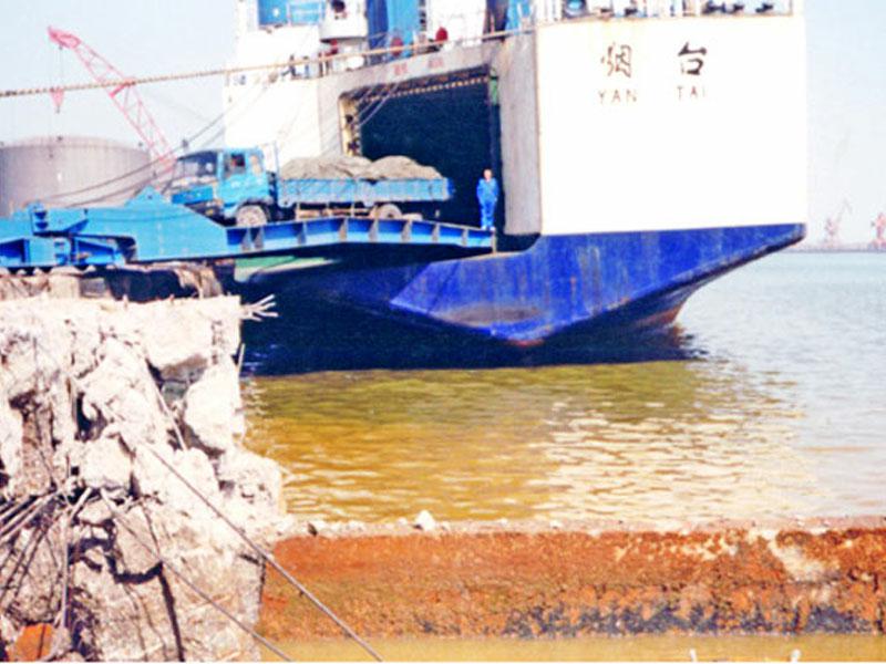 渤海轮渡码头水压爆破拆除效果