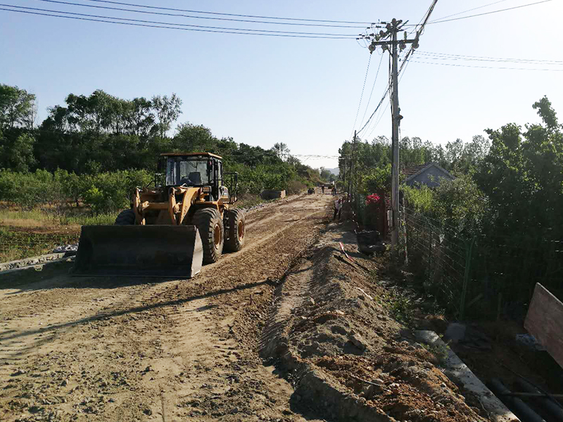 辛安河道路